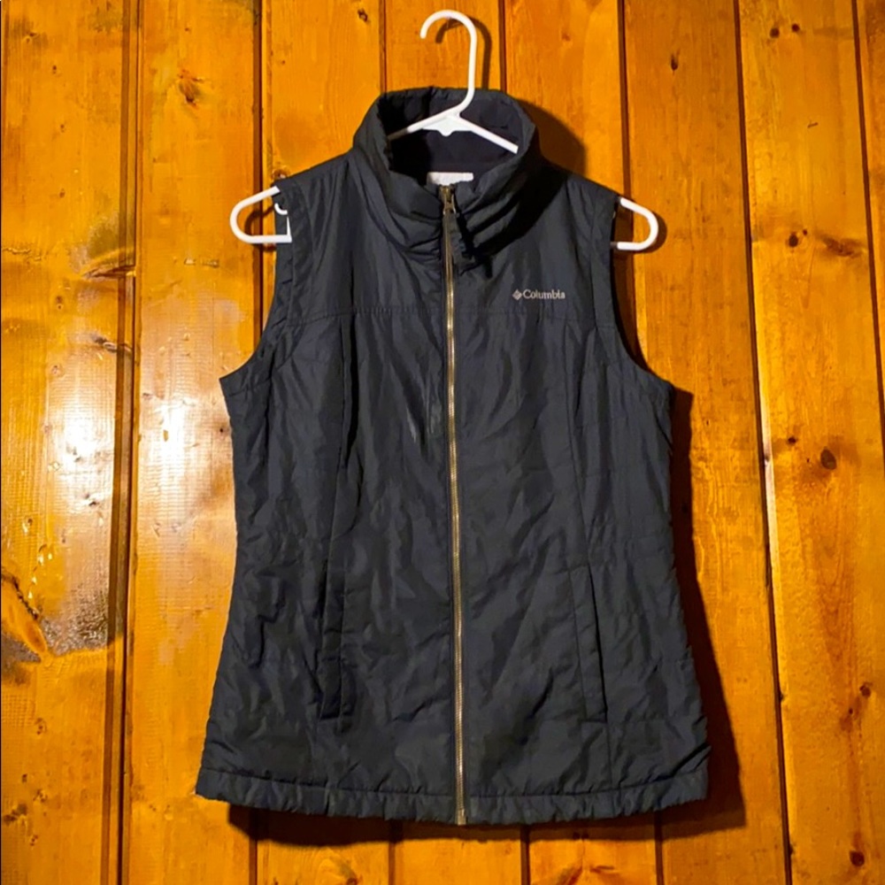 Like New Columbia lightweight black vest